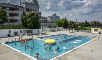 Rekordní rok na Pražačce. Zrekonstruované bazény přilákaly desítky tisíc návštěvníků